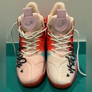 Basketball Shoes With Graffiti Design Like New! Size 41